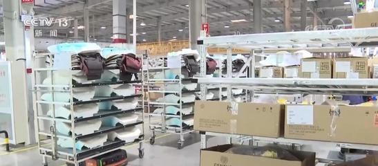 遼寧沈陽(yáng):加工車間忙生產(chǎn) "擼起袖子"趕訂單